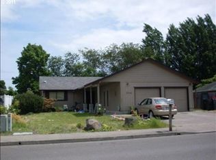 936 SW Cypress St, McMinnville, OR 97128