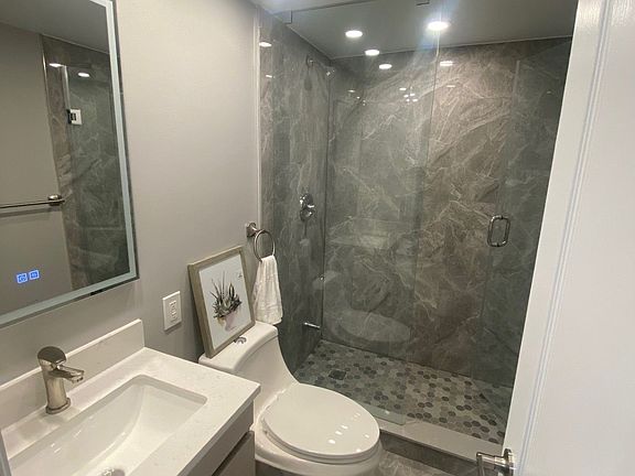 2nd image of 489 Caboto Trl