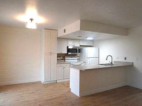 5th image of 8558 E PORTLAND Street