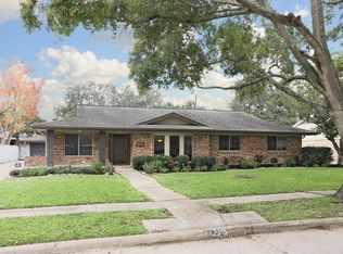 5346 Paisley St, Houston, TX 77096