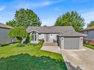 382 Thorn Ridge Cres, Amherstburg, ON N9V3X2