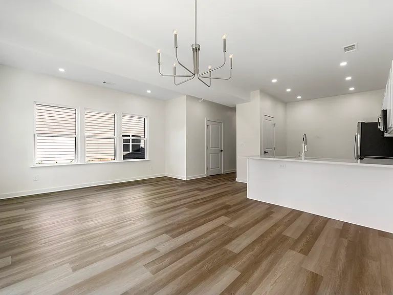 3607 Brycewood Dr — Photo 4