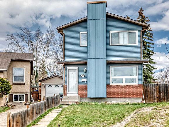 2nd image of 365 S Whitlock Way NE