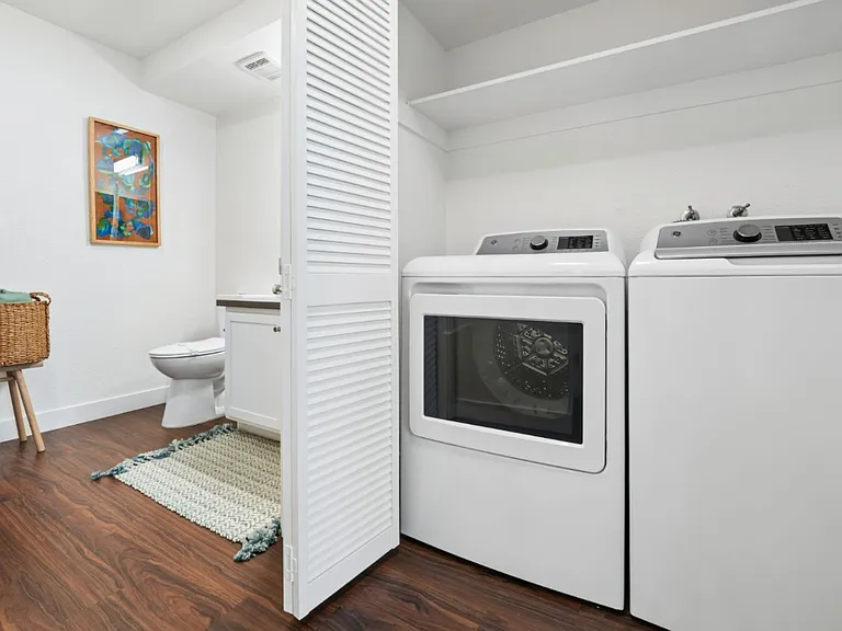 Pescadero Apartments — Photo 30
