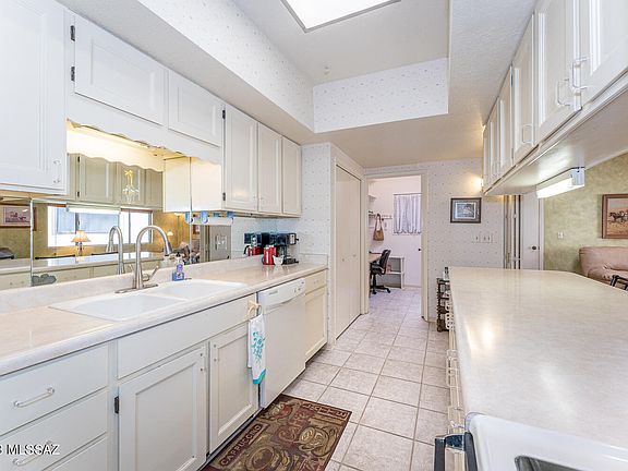 4th image of 735 S Los Opalos