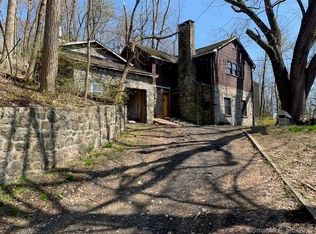 4 Fenwick Rd, New Fairfield, CT 06812