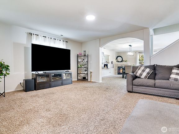 4th image of 20208 17th Avenue Ct E