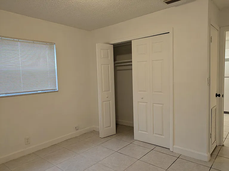 3502 Riverside Dr #3 — Photo 3
