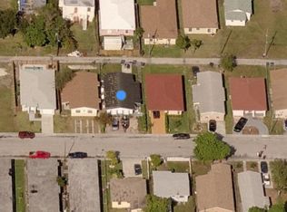 2241 Farragut St, Hollywood, FL 33020