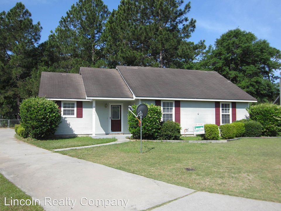 1st image of 933 Lakeside Dr
