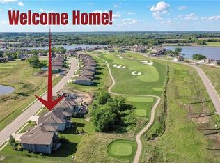 912 Creekmoor Dr, Raymore, MO 64083