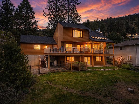 3rd image of 2020 Bennett Rd