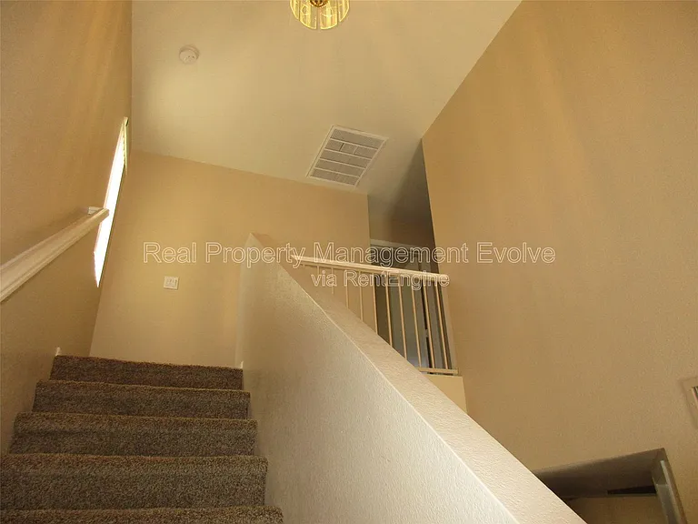 7418 W Eva St — Photo 10