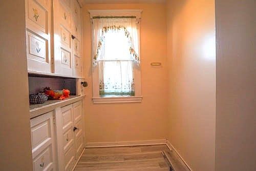 5th image of 1311 Ashland St