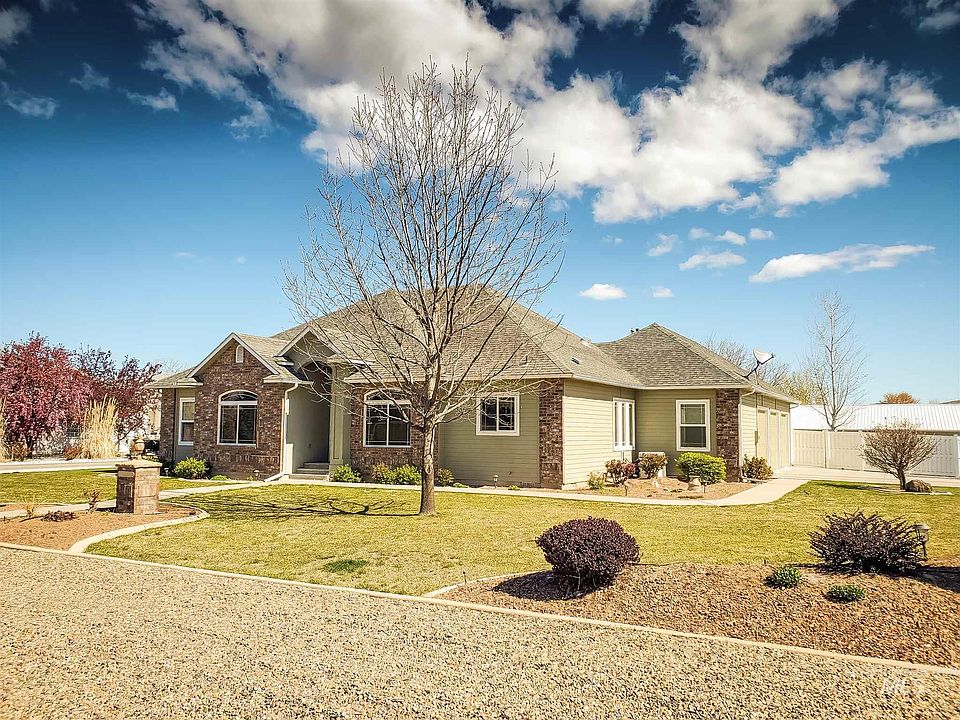 2062 Shelley Dr Payette Id 83661 Zillow