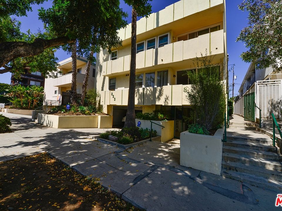 1st image of 833 10th St APT 6