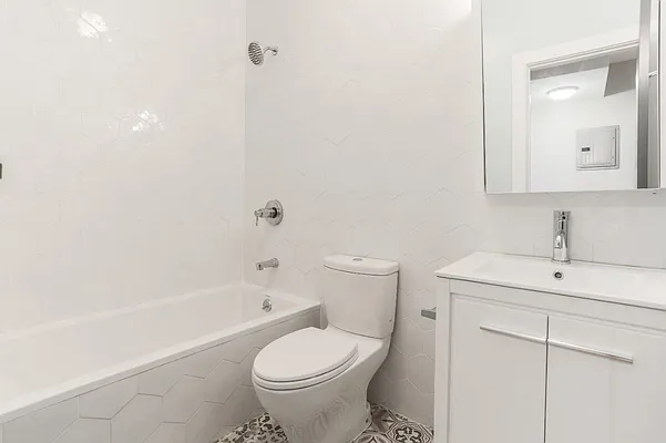 Rented by Compass | media 9