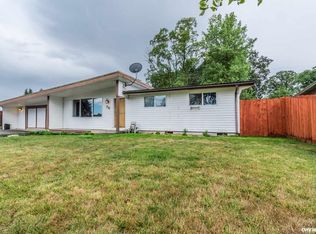 76 W Cedar Dr, Lebanon, OR 97355