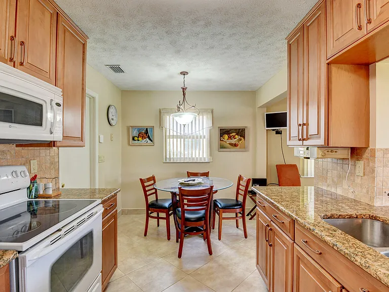 14425 Amapola Way — Photo 13
