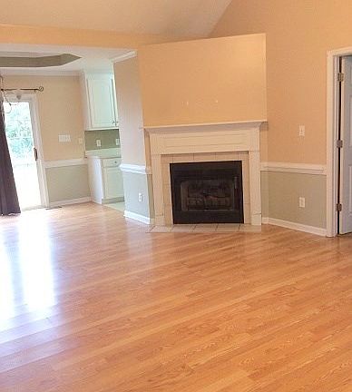5th image of 303 Killdeer Dr
