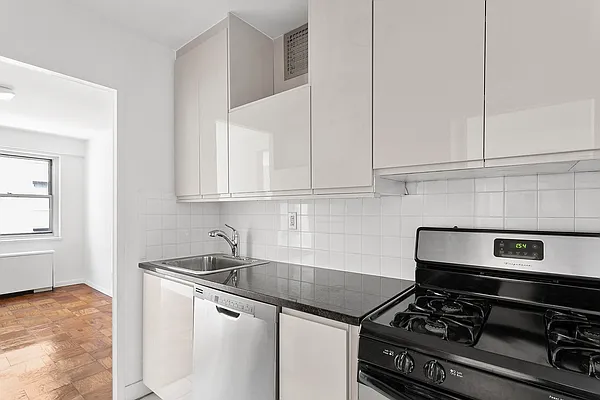 Sold by Compass | media 3