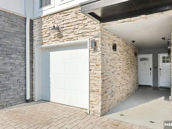 3rd image of 93 Prospect St Unit 3