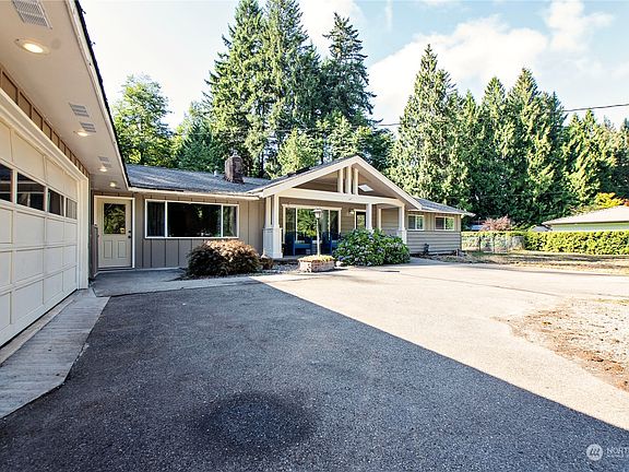 2nd image of 8603 27th Avenue SE