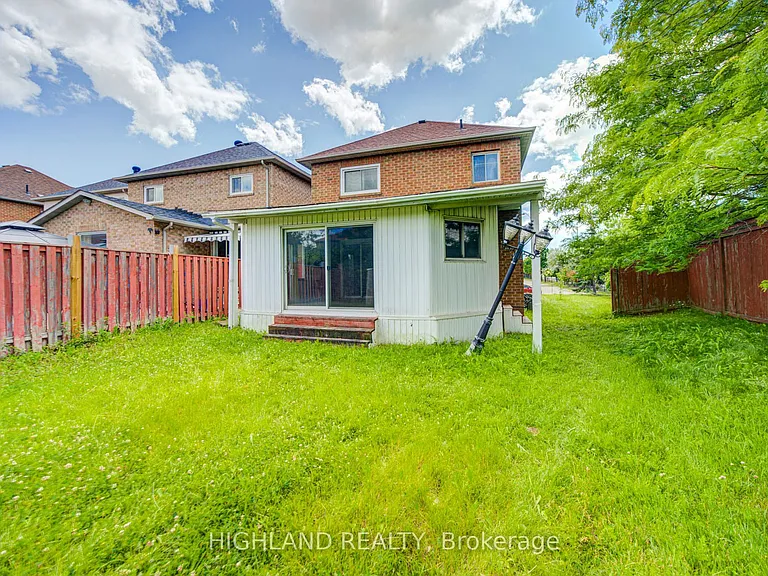 5327 Landsborough Ave #UPPER LEVEL — Photo 25