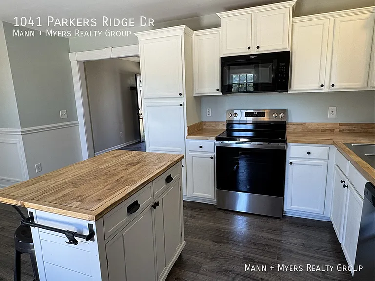 1041 Parkers Ridge Dr — Photo 19