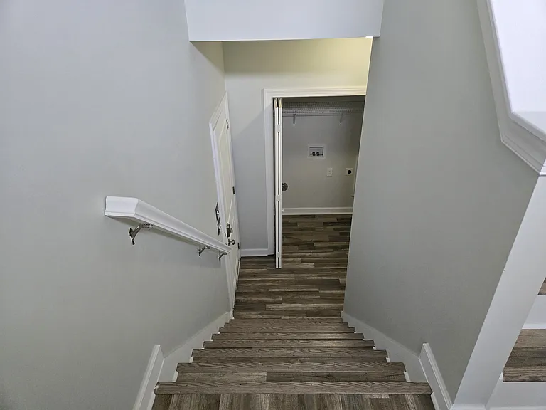 417 Jasmine Ln — Photo 34