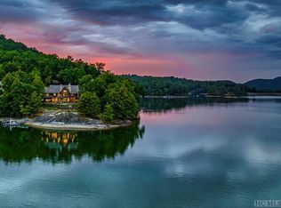 56 Stone Pointe Ln, Cullowhee, NC 28723