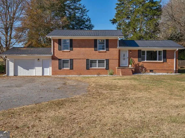 456 Whitehead Rd, Athens, GA 30606