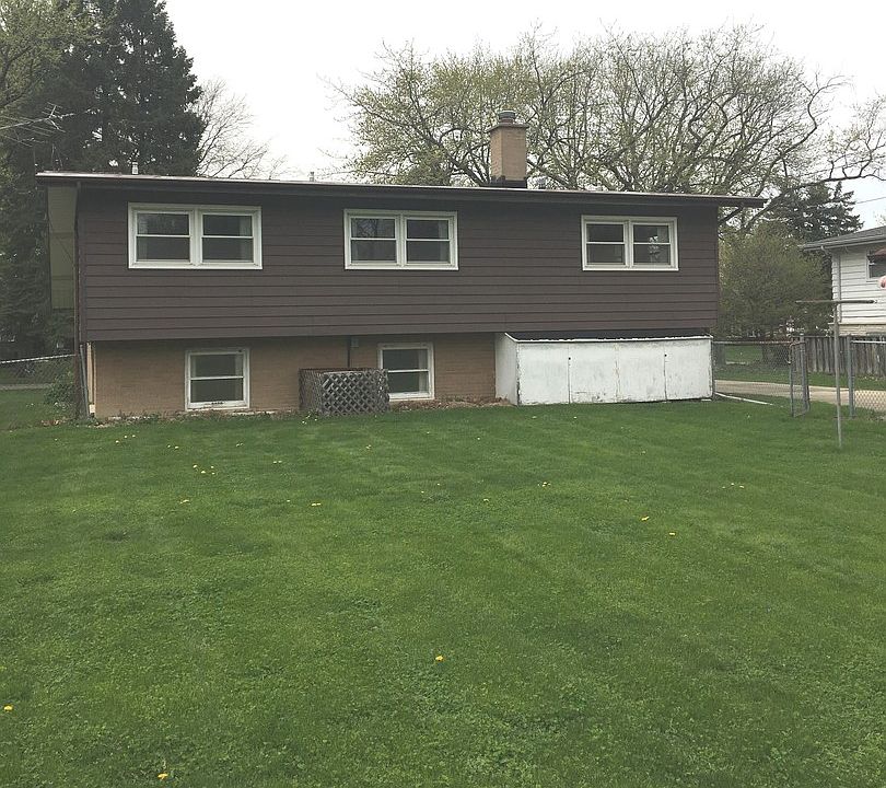 2nd image of 12555 Massasoit Ave