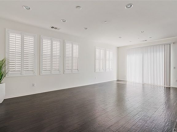5th image of 6068 Grace St