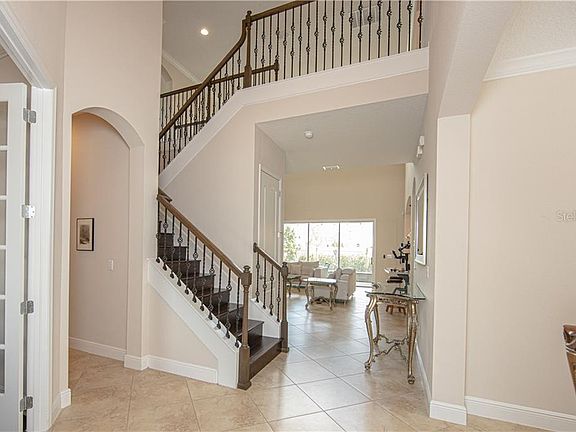 3rd image of 8904 Finsen St