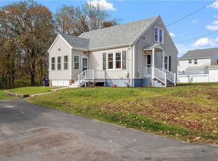 60 Rose Ln, Cumberland, RI 02864