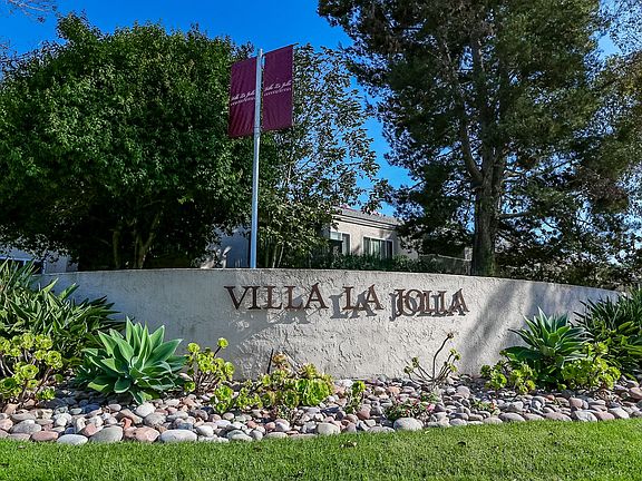 3rd image of 8551 Villa La Jolla Dr APT H