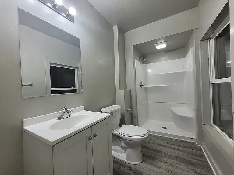 401 Cass St — Photo 10