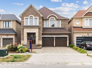 20 Russell Creek Dr, Brampton, ON L6R3Y9