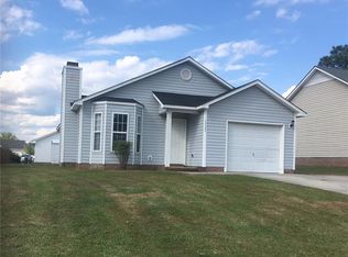3922 Crusader Dr, Hope Mills, NC 28348