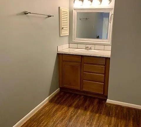 2nd image of 304 Tauber St APT 5