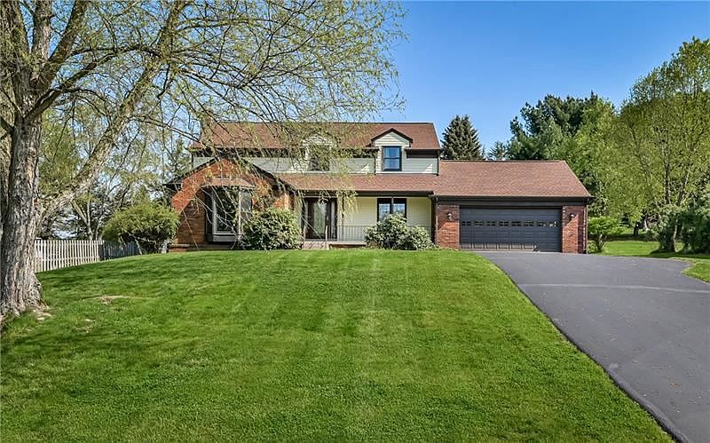 1st image of 2539 Club House Dr