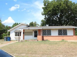 1211 Montague Ave, Dallas, TX 75216