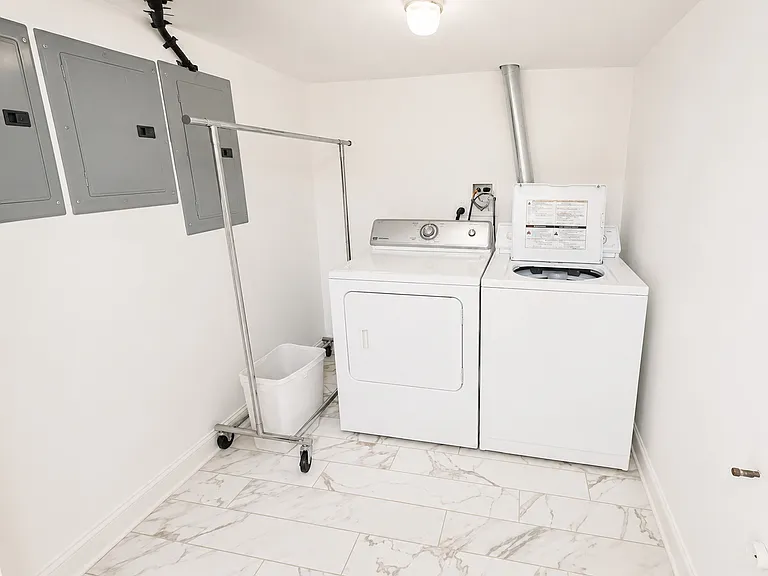 8440 W Windsor Ave #2 — Photo 8