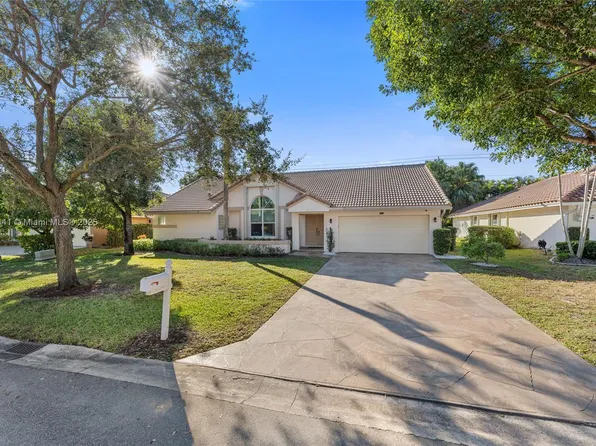 8212 NW 40th Ct, Coral Springs, FL 33065