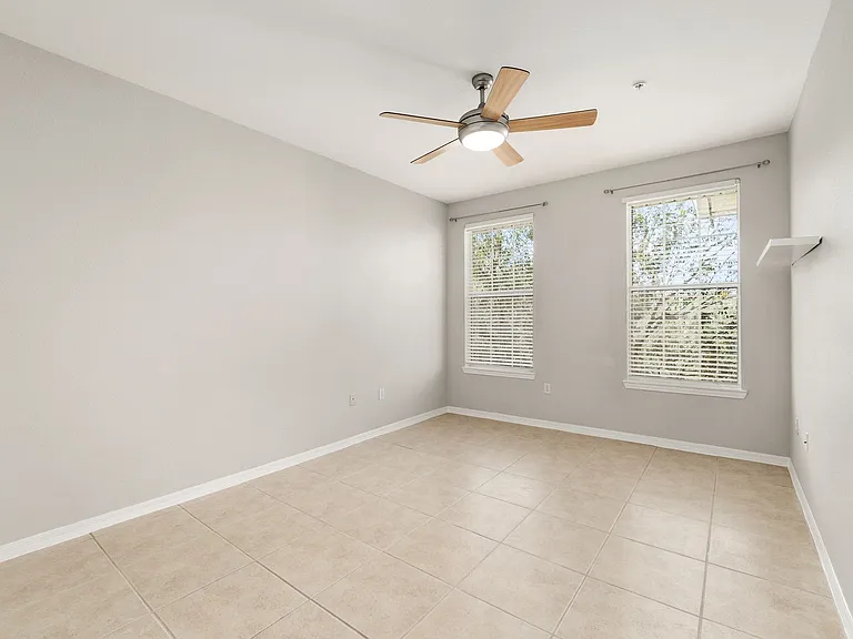 2291 NW 16th Ter #2291 — Photo 11