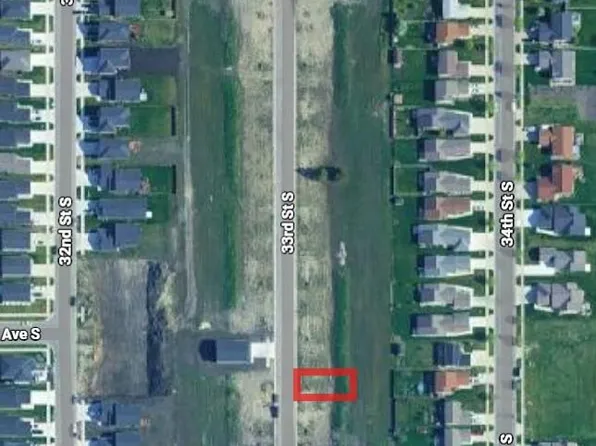 3806 33rd St S, Moorhead, MN 56560