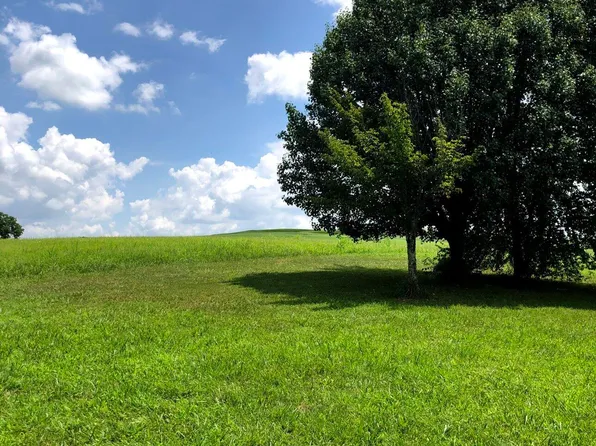 21 Hunter Section V Dr, Lancaster, KY 40444