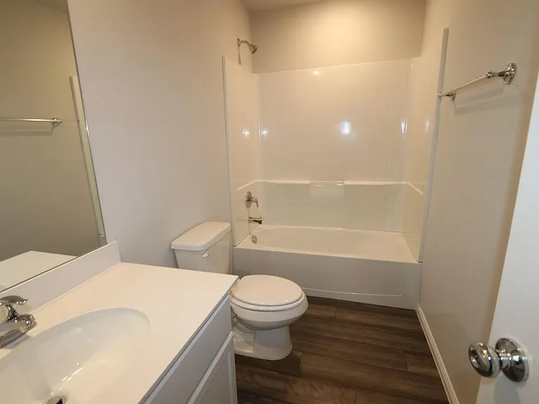 8905 Flying Eagle Ln — Photo 10