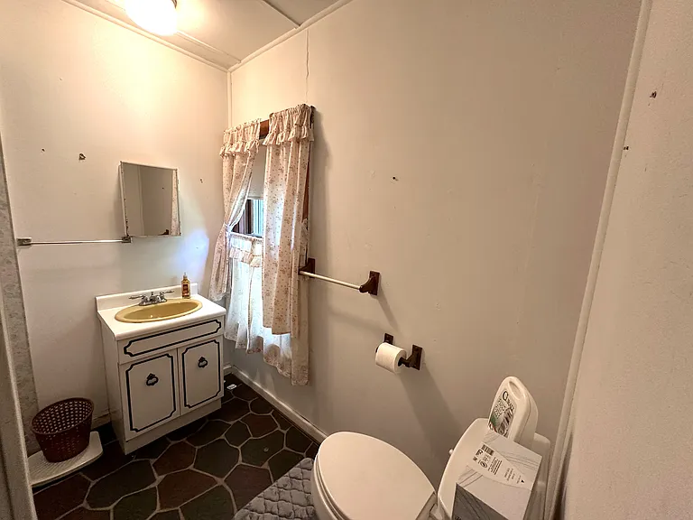 35 Zani Ln — Photo 16